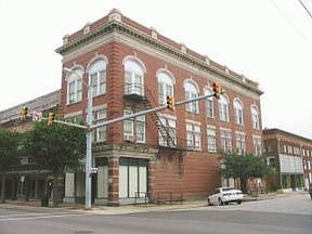 2nd image of 301 N Main St