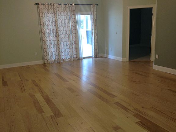 3rd image of 2457 Bentley Dr