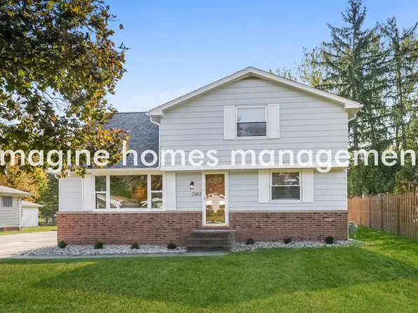 2392 Ashdale Dr, Twinsburg, OH 44087