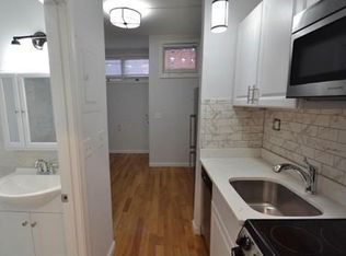 240 Warren St #22, Boston, MA 02119