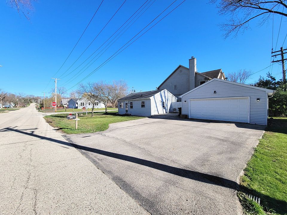 1st image of 718 Sheridan Dr