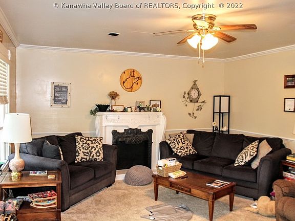 3rd image of 5953 Mahood Dr