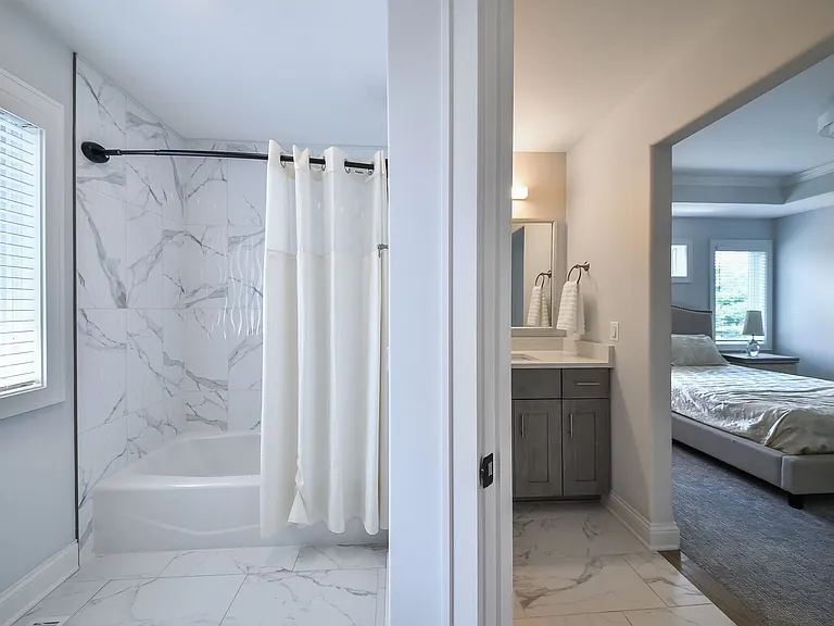 2447 Sharon Ct — Photo 27