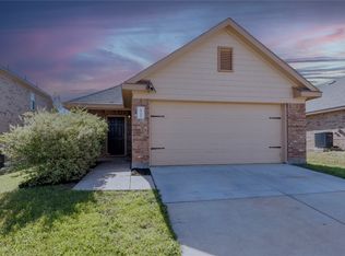 1711 Blue Jay Dr, Ennis, TX 75119