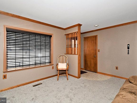 5th image of 451 Silver Brook Dr