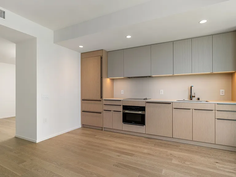 333 Ward Ave #1708 — Photo 1
