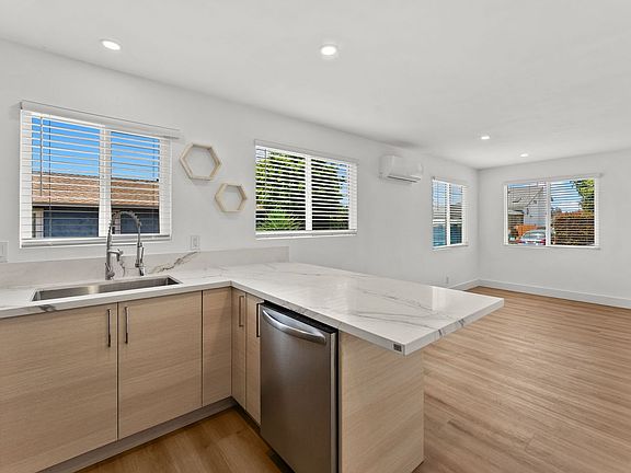 3rd image of 6555 Lanston St #6557