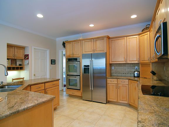 4th image of 2340 Blue Spruce Dr