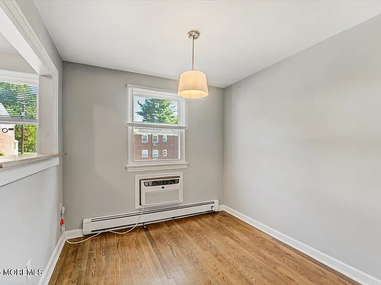 46 Manor Dr #401 — Photo 7