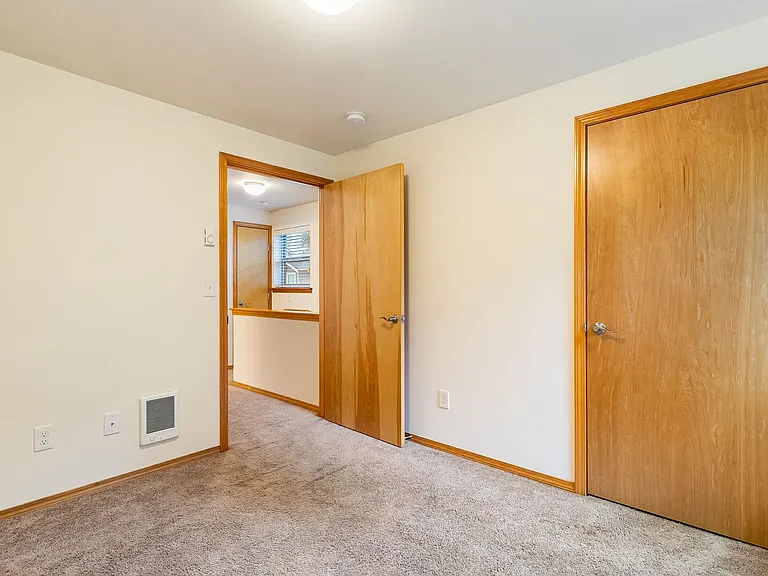 3303 Hilda Ln — Photo 11