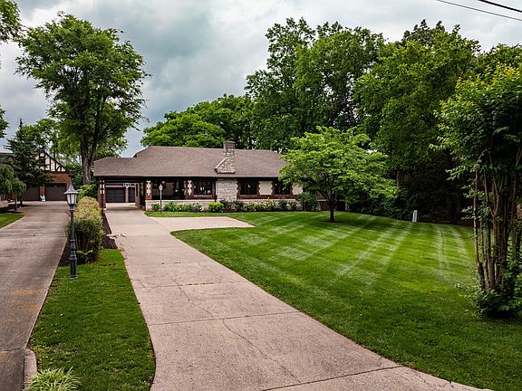 4th image of 1702 Stokes Ln