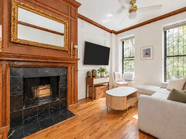 101 Sterling Pl APT 2, Brooklyn, NY 11217