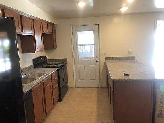 4th image of 4809 N Fontana Ave