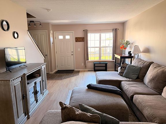 5th image of 8289 Bruntsfield Rd