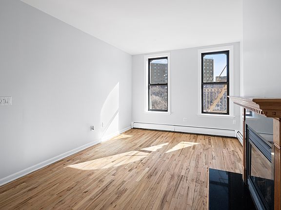 3rd image of 61 Lenox Ave #4C
