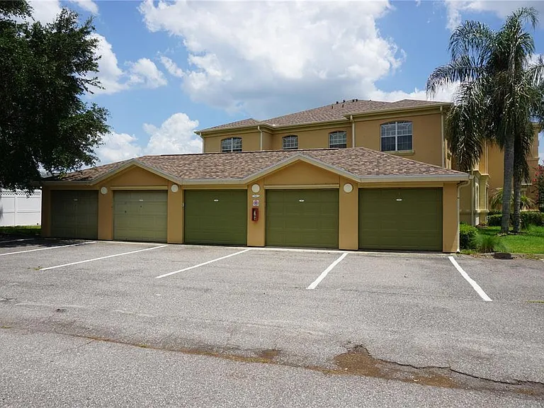 719 Terrace Ridge Cir #719 — Photo 24