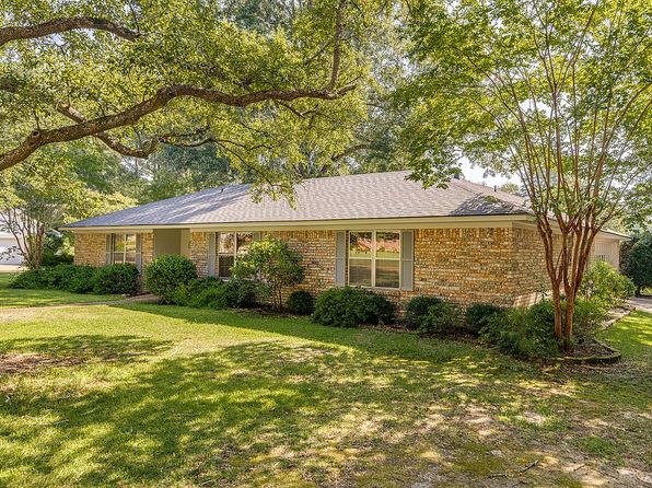 2300 Azalea Dr