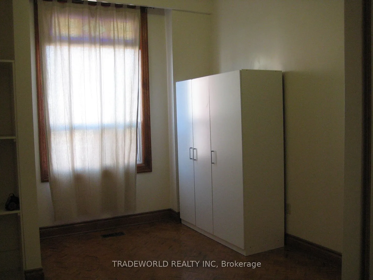 1 bed, $2,300 — Photo 4