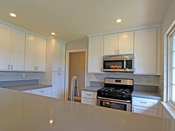 4th image of 14951 Florentine St