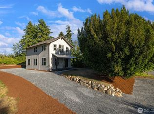 218 11th St, Blaine, WA