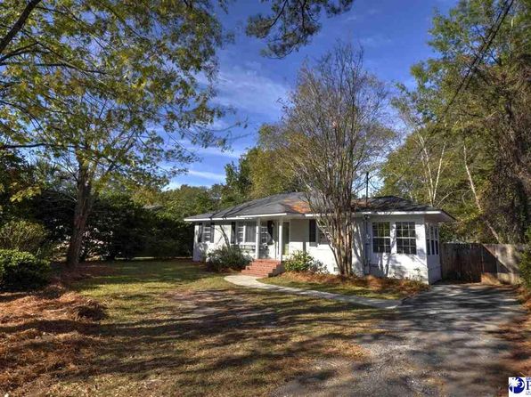 1515 Woods Dr