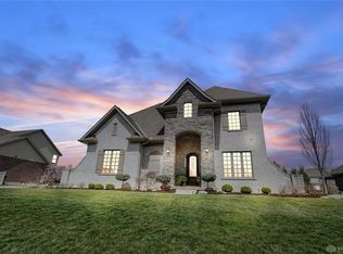 495 Stolle Dr, Springboro, OH 45066