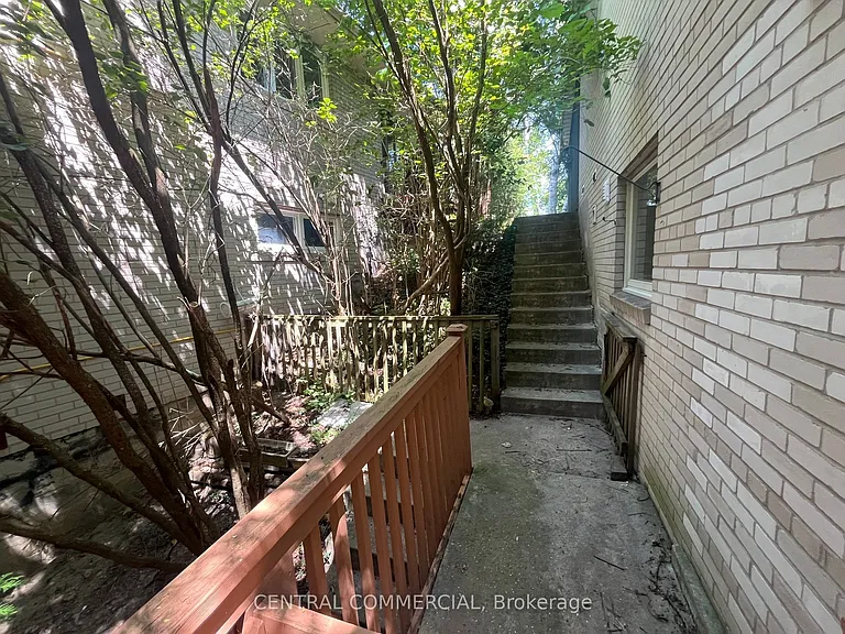 32 Heathview Ave — Photo 39
