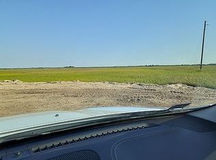 1300 O'Neil Rd, Crystal Beach, TX 77650