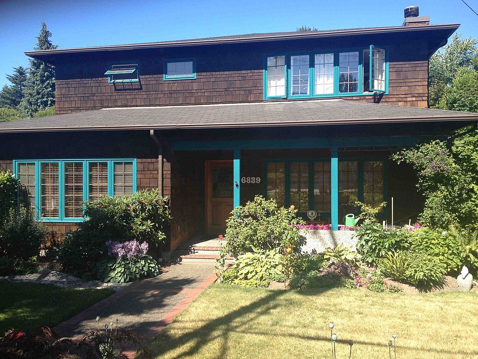 2nd image of 6839 Ravenna Ave NE