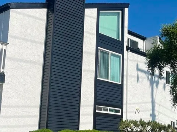 17692 Cameron Ln APT 102, Huntington Beach, CA 92647