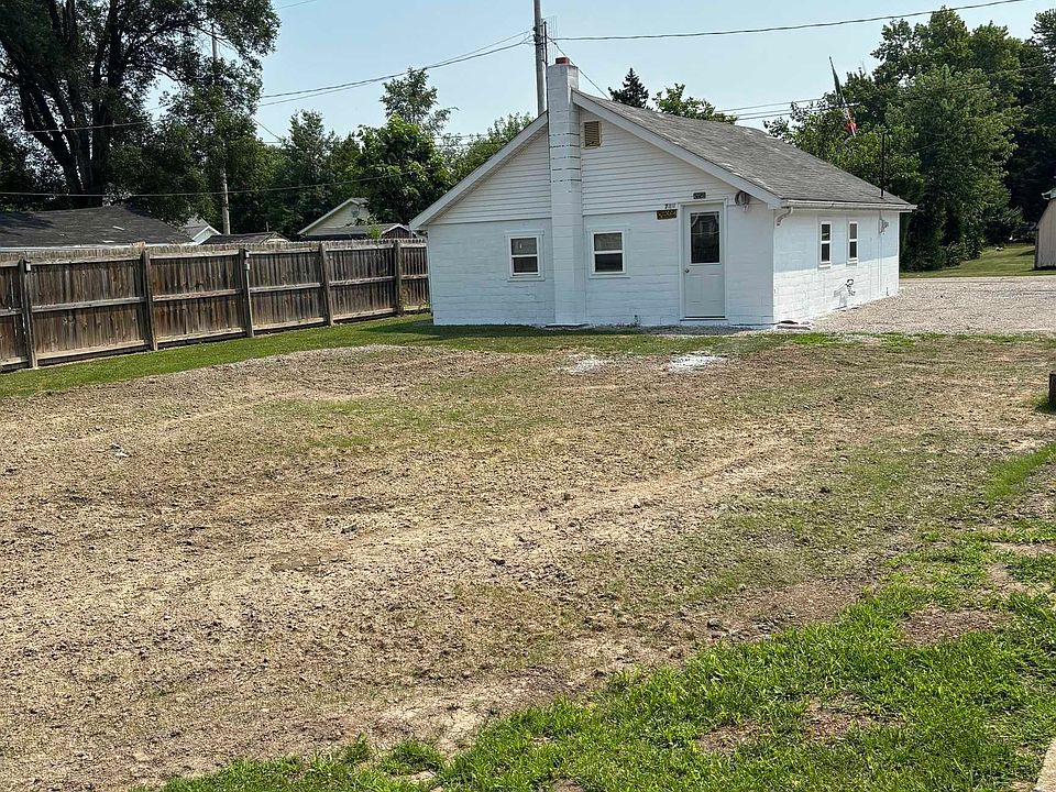 1st image of 714 Dierkes St