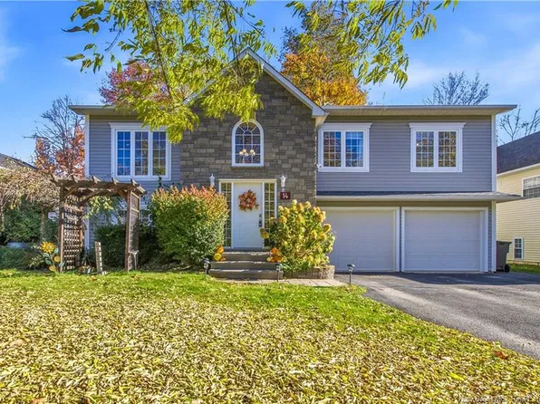 14 Wilfred Ave, Fredericton, NB E3B 9S1