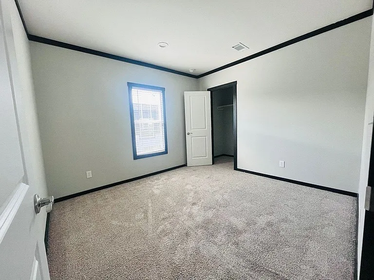 Dwelling at New Braunfels — Photo 88