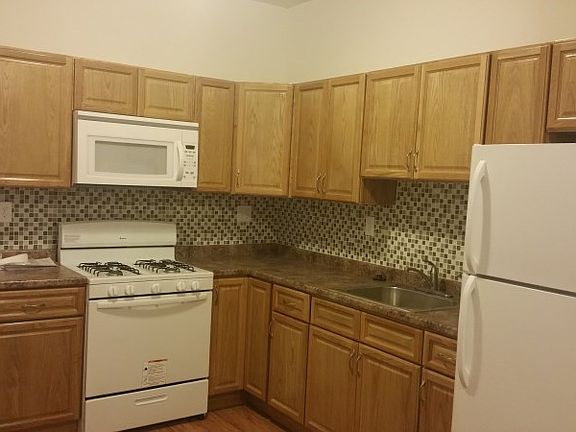 2nd image of 3042 W Berks St
