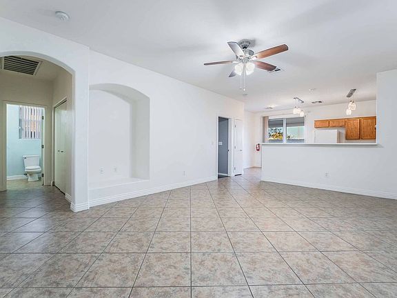 3rd image of 2404 Blue Aloe Ct