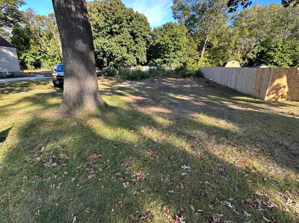 2858 Continental St, Muskegon, MI 49444