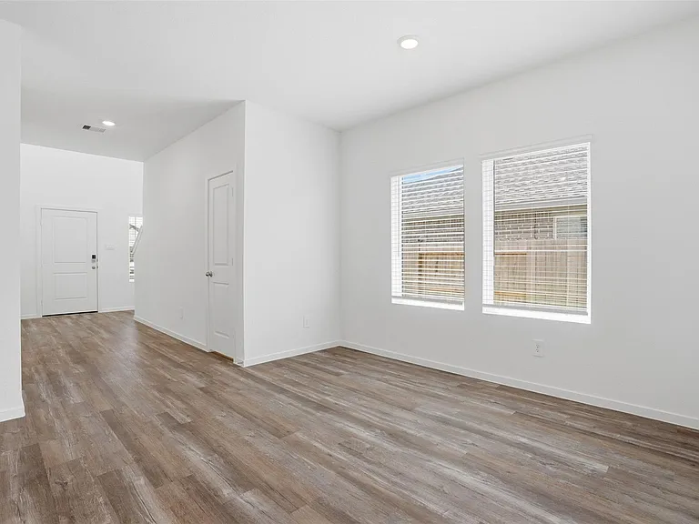 3005 Teal Breeze Ln — Photo 8