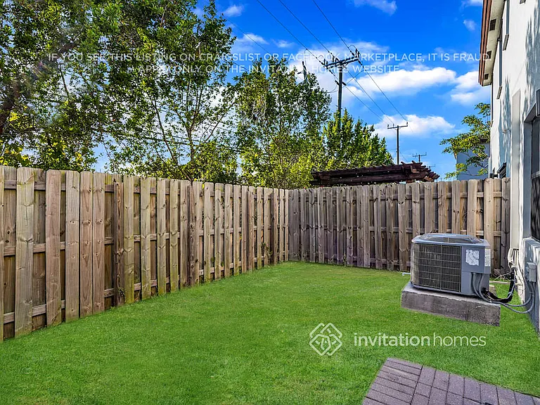 20772 NE 2nd Ct — Photo 27