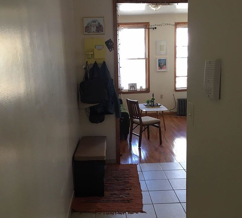 1st image of 2423 29th St APT 3