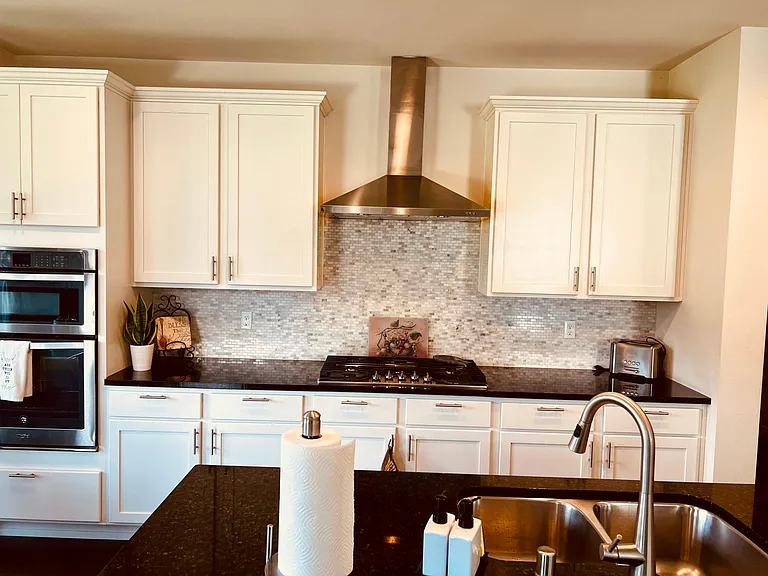 389 Zemp Way NE — Photo 14