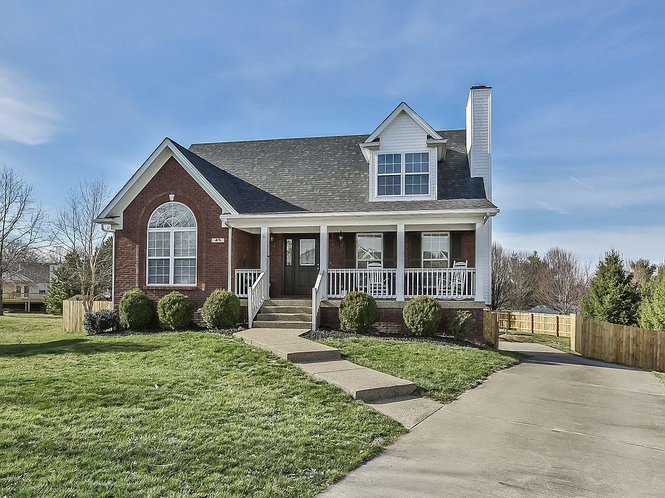 1st image of 45 Woodfield Ct