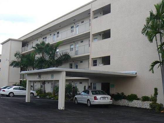 1st image of 2400 NE 1st Ln #1030
