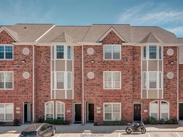 1198 Jones Butler Rd, College Station, TX
