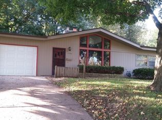 2904 Hampton Rd, Saint Joseph, MO 64505