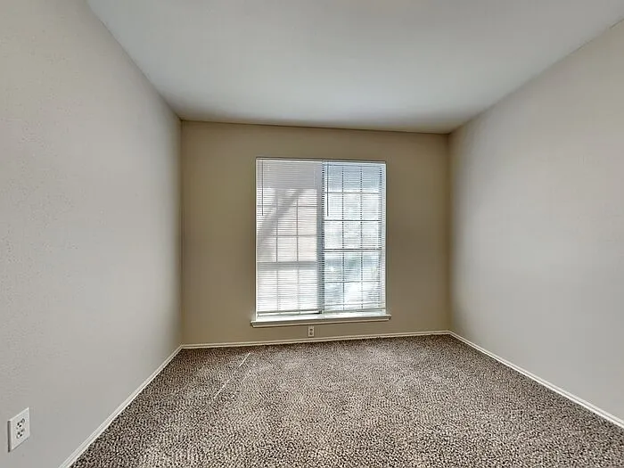 13131 Rocky Ledge Dr — Photo 13