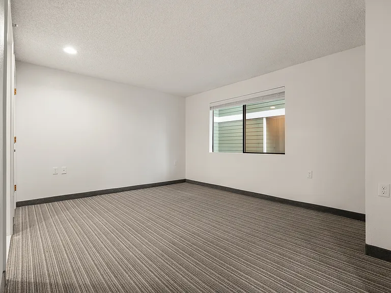 8101 NE Parkway Dr #3 — Photo 36