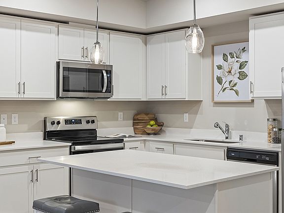 2nd image of 15025 Tahoma Blvd SE #D-207