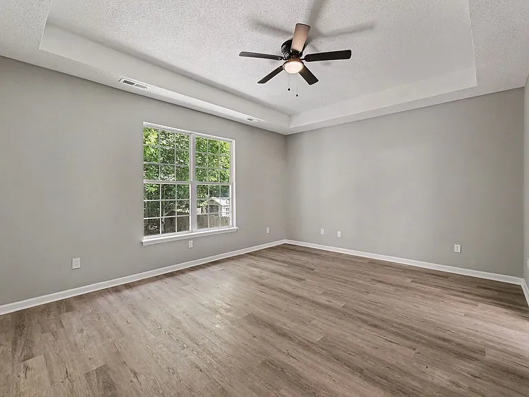 1854 Oleander Ct — Photo 13