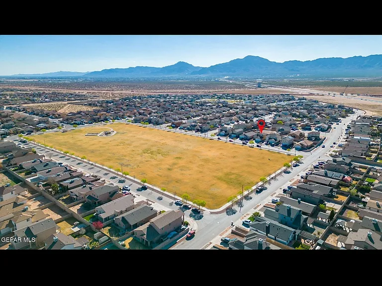 12153 Zavi Pl — Photo 10