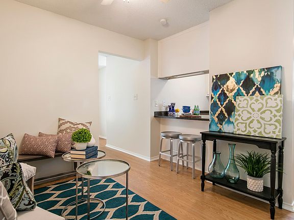 3rd image of 1318 Lee Ave APT A-2